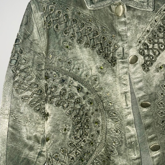 NWOT Beautifully embroidered green jacket with sequins - Picture 6 of 13